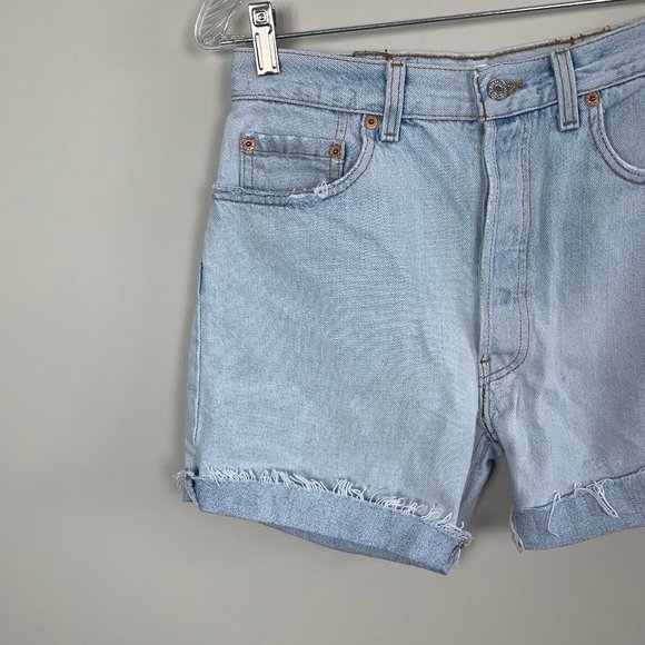 RE/DONE x Levi's | NWT 90's denim shorts light wash 26 - Picture 3 of 10